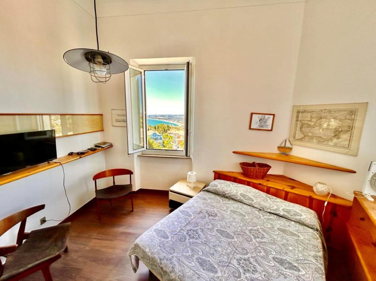 Appartamento Paulis - Semiattico In Pieno Centro A Sirolo, Con Meravigliosa Vista Mare Esterno foto